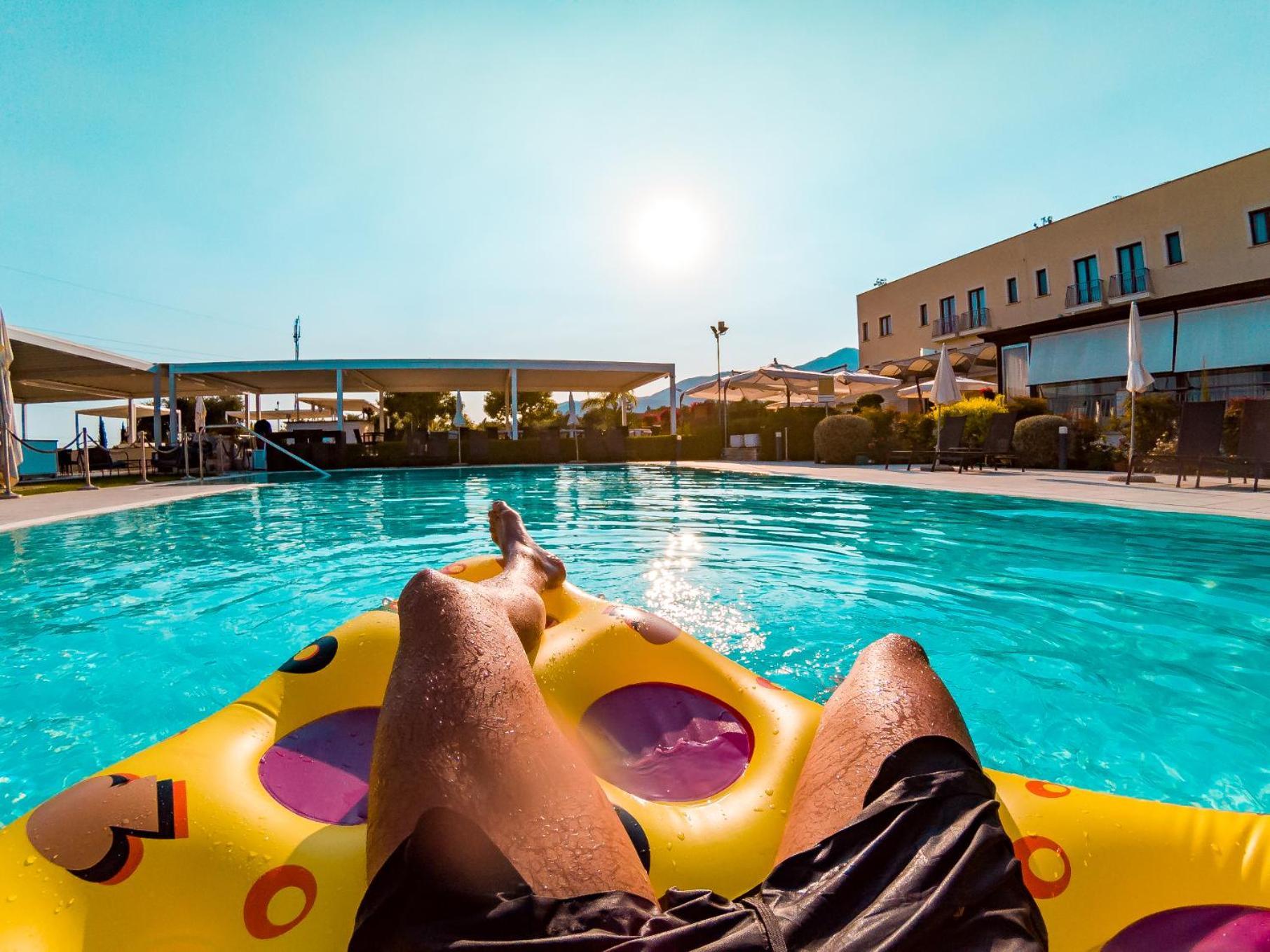 Kora Park Resort Formia Buitenkant foto