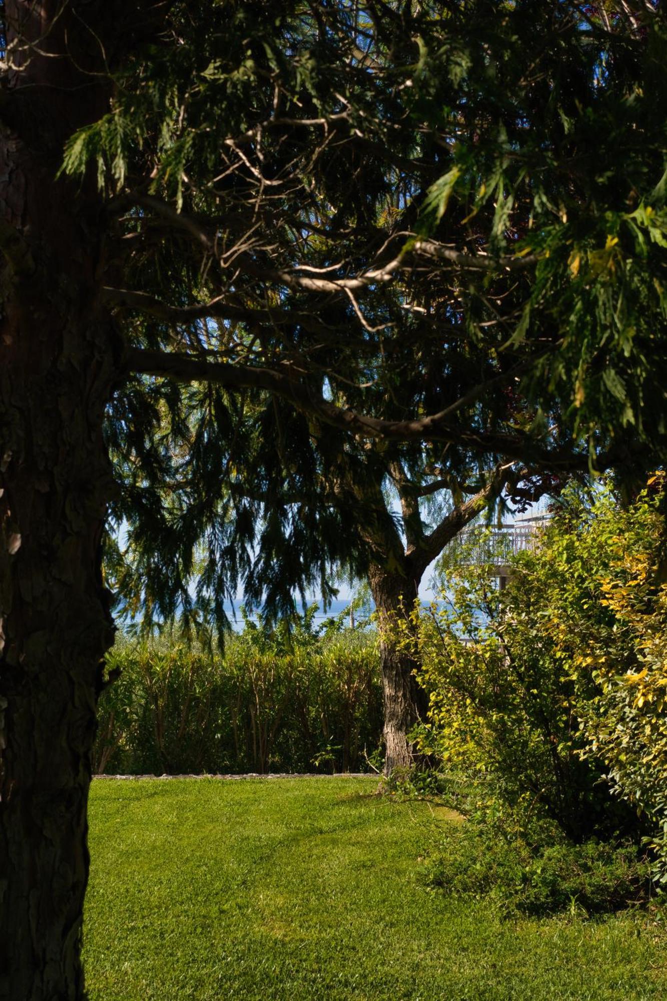 Kora Park Resort Formia Buitenkant foto
